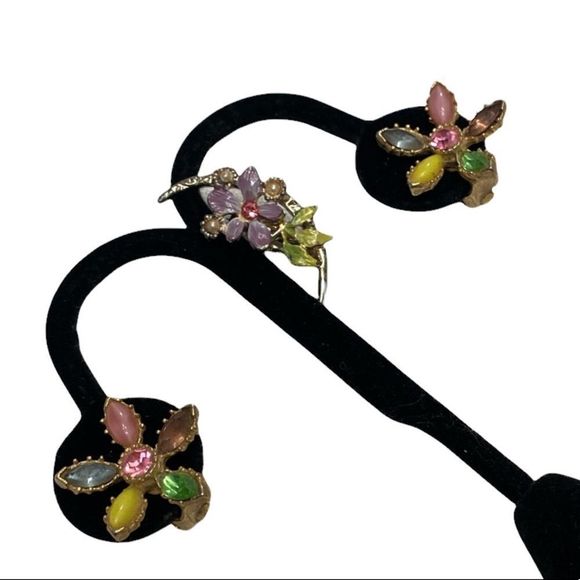 Vintage Multi Color Flower Rhinestone Earrings And Brooch - Picture 2 of 16